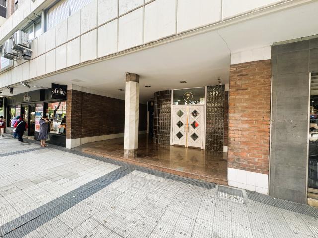 Piso en calle Tomás Bretón 7