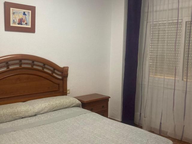 PISO EN CALZADA DE CASTRO ESTUDIANTES
