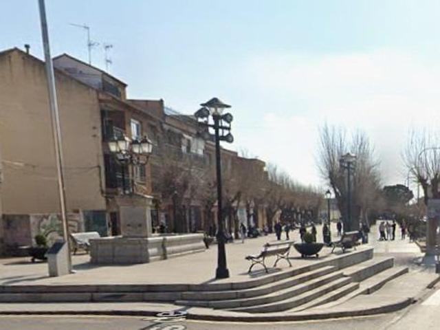 PISO EN CAMARENA
