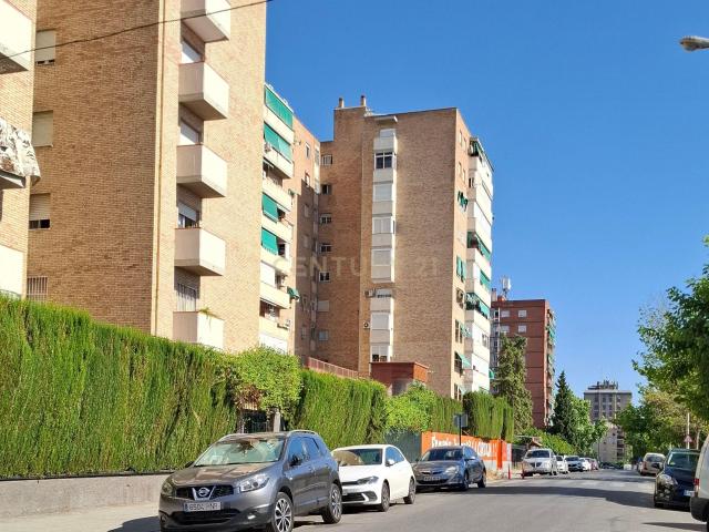 Piso en cartuja PERFECTO PARA INVERSION