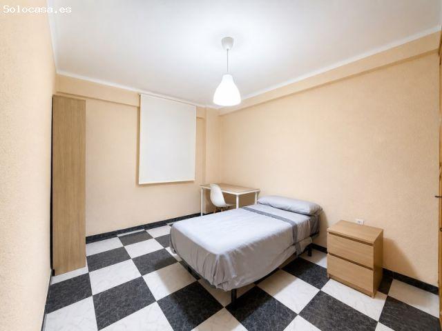 Piso en Ciudad Jardín, ideal para inversión