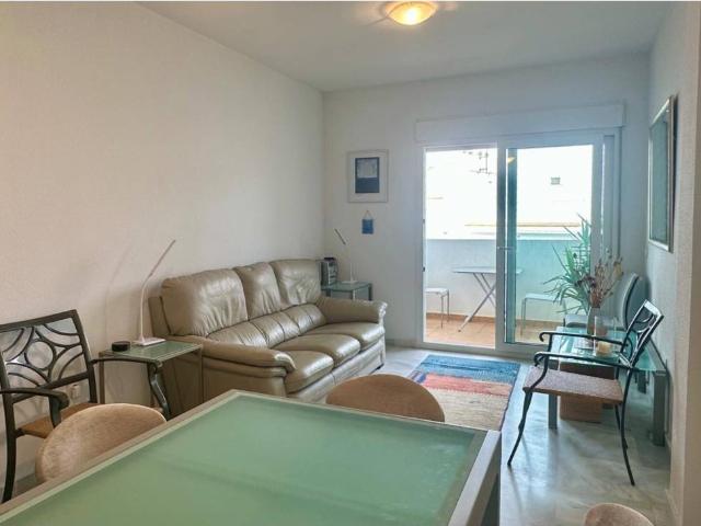 PISO EN CONIL CON TERRAZA, GARAJE Y ASCENSOR
