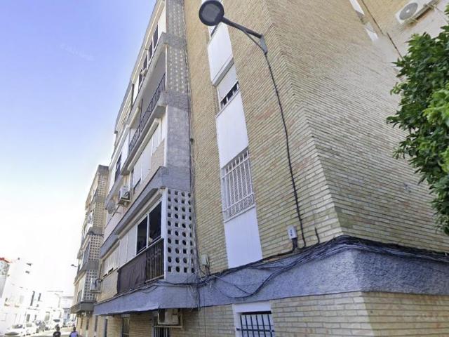 PISO EN DOS HERMANAS