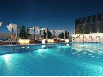 Piso en el centro con vistas despejadas con plaza de aparcamiento y trastero con piscina comunitaria