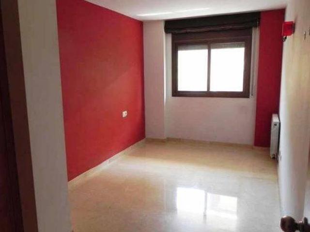 Piso en el centro de Cornellà por 820 euros
