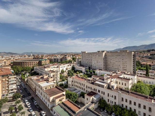 PISO EN EL EDIFICIO ATALAYA