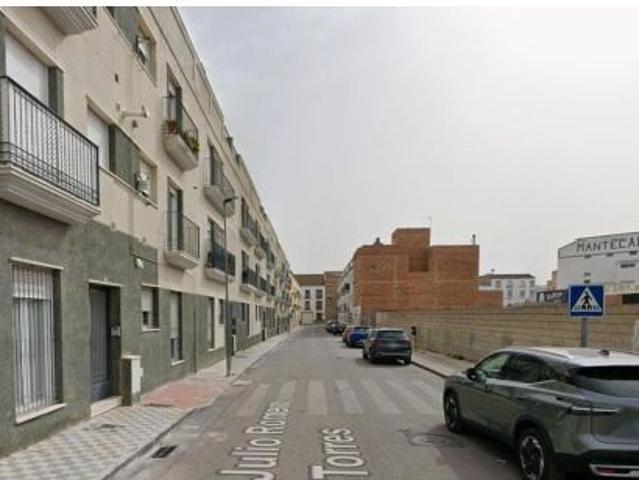 PISO EN ESTEPA