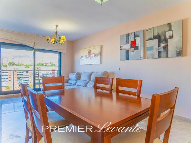 Piso en gran vía 3 habitaciones, garaje y trastero