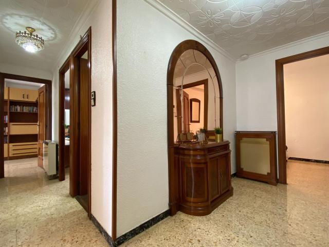 PISO EN LA AVENIDA LA JOTA