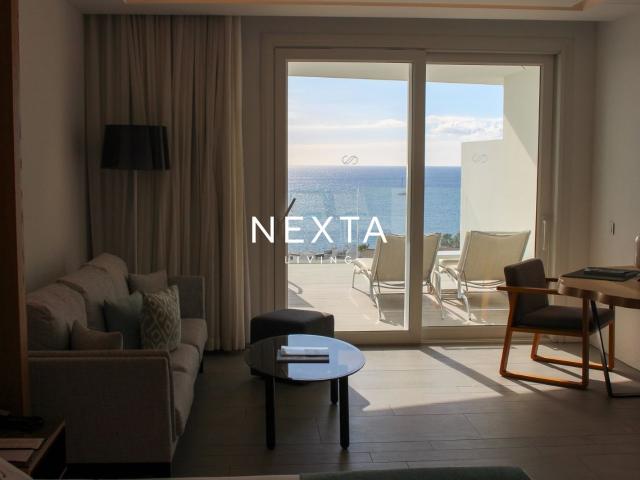 ¡Piso en La Caleta con terraza, jacuzzi y vistas al océano! 54m² Adeje