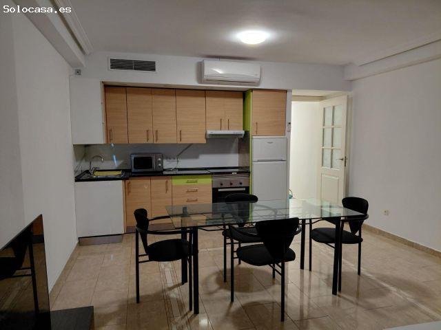 PISO EN LA PRIMERA LINEA CON VISTAS DIRECTAS AL MAR EN PONIENTE, BENIDORM