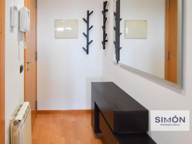 Piso en Las Bases, 3 habitaciones, 2 baños, parking y terraza con vistas despejadas!