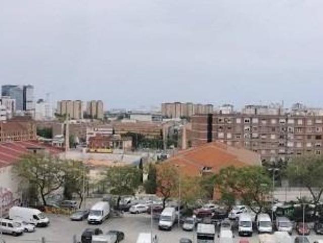 PISO EN L'HOSPITALET DE LLOBREGAT