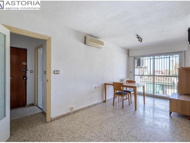 Piso en Parque Nueva Granada con garaje cerrado