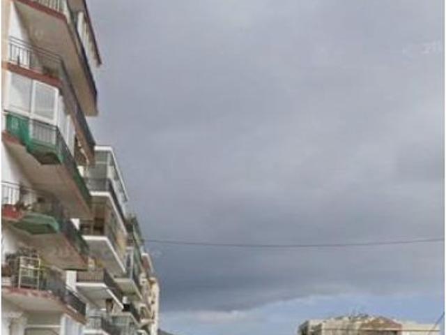 PISO EN PINEDA DE MAR
