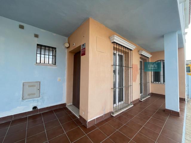 Piso en planta baja para reformar en calle Velázquez – Burguillos
