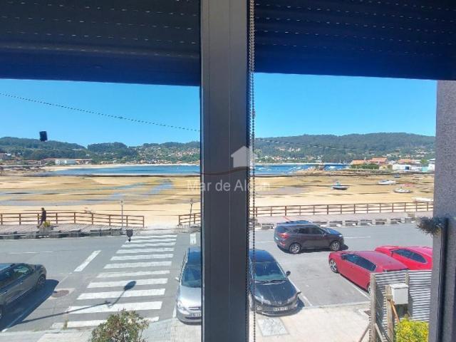 piso en primera linea de playa con bonitas vistas al mar