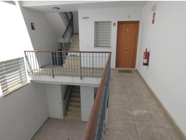 PISO EN PRIMERA PLANTA SIN ASCENSOR A ESCASOS MINUTOS DEL CENTRO