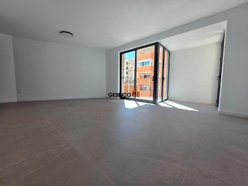 PISO EN SEGUNDA PLANTA SIN AMUEBLAR MUY CÉNTRICO