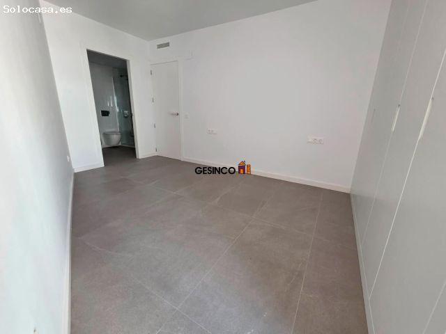 PISO EN SEGUNDA PLANTA SIN AMUEBLAR MUY CÉNTRICO
