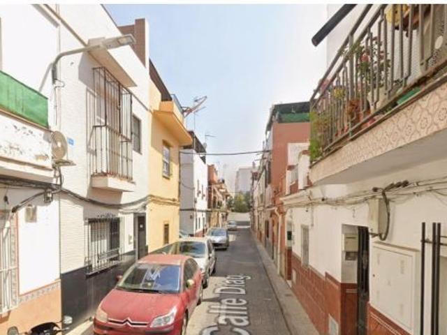 PISO EN SEVILLA