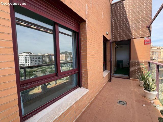 Piso en Teatinos con Vistas Despejadas