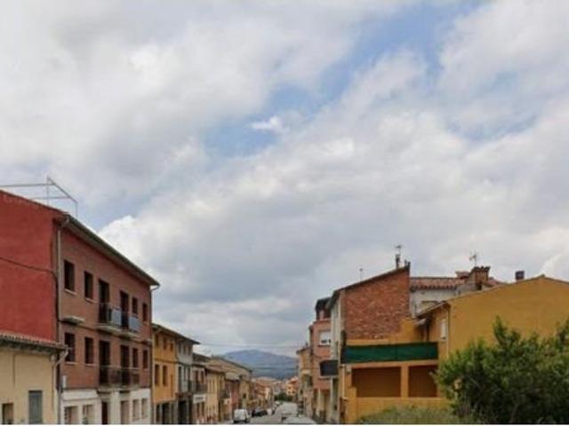 PISO EN TORELLO