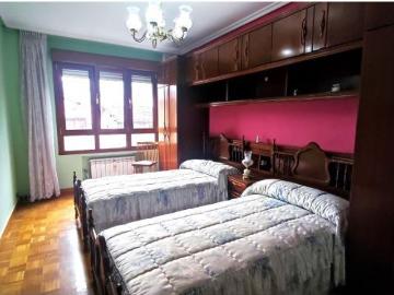 PISO EN UJO MIERES