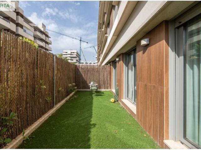 PISO EN URBANIZACIÓN AEDAS HOMES