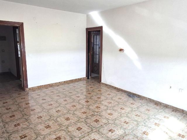 PISO EN URBANIZACIÓN CON PISCINA