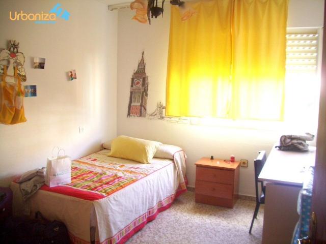Piso en Valdepasillas Estudiantes Disponible 1 Habitacion consultar condiciones preferible una chica
