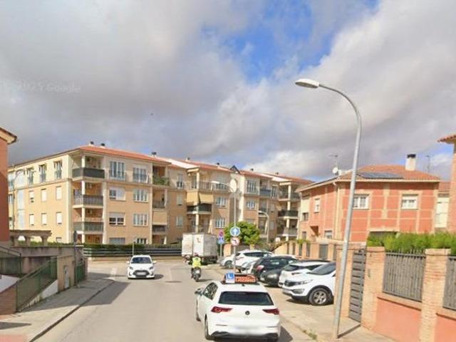 CASA EN VALDEPEÑAS