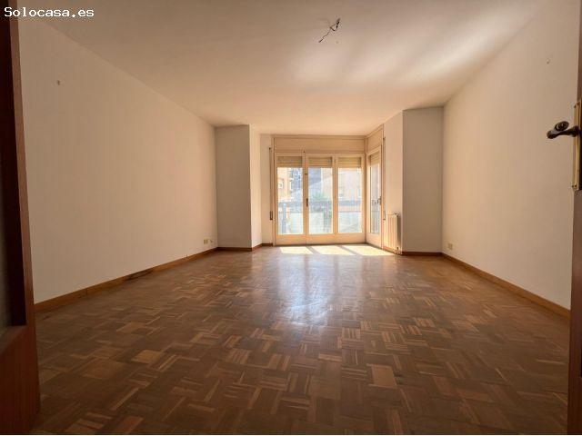 Piso en venta a Valls con 4 habitaciones, 2 baños, ascensor y possibilidad de financiacion al 100%
