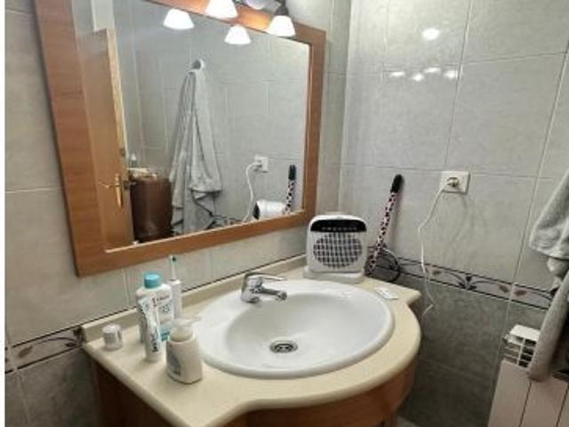 PISO EN VENTA ACTUALMENTE ALQUILADO POR 500 EUROS