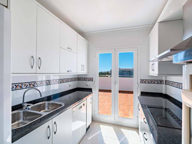 Piso en venta. Almerimar
