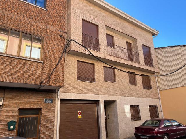 Piso en venta. ARENAS DE SAN PEDRO