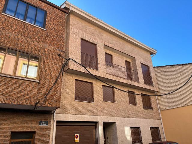 Piso en venta. ARENAS DE SAN PEDRO