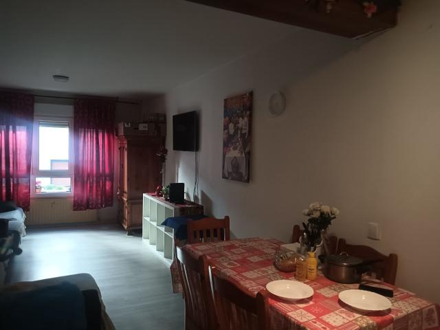 Piso en venta. CANGAS DE ONíS