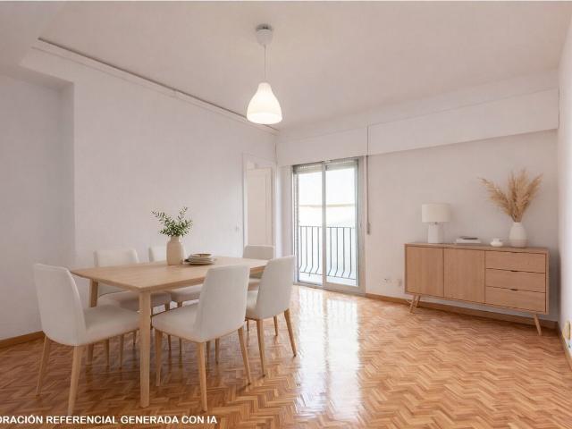 Piso en venta, Centro Embajadores, Madrid