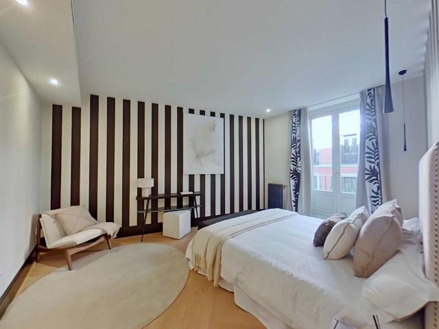Piso en venta, Centro Palacio, Madrid