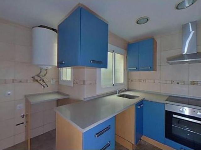 PISO EN VENTA CON INQUILINO EN C/ UNIÓ PREMIÀ DE MAR