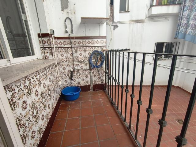 PISO EN VENTA DE TRES DORMITORIOS PLANTA BAJA EN ALGECIRAS, ZONA LOS ARCOS