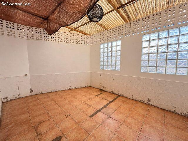 PISO EN VENTA DE 4 DORMITORIOS, 3 BAÑOS, BALCÓN Y PATIO