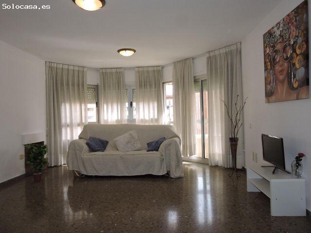 Piso en venta de 4 habitaciones, 2 baños y balcón en San Pau