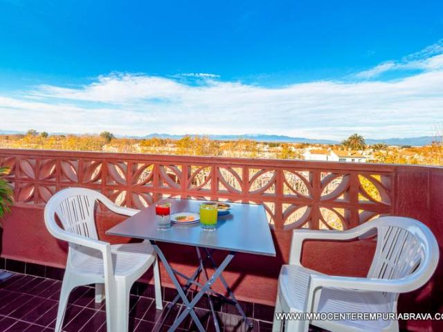 Piso en Venta en Muga Gran Reserva Badia