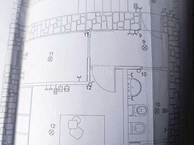 Estudio en venta en Muros. Se vende casa de piedra para reformar. Estudios.