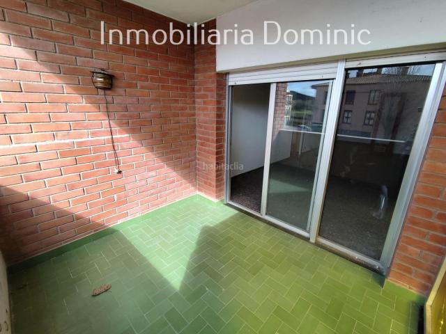 Piso en venta en Maçanet de la Selva, Maçanet de la Selva Poble. Fantástico piso en el centro del pueblo. Segunda planta con ascensor. Pisos Maçanet de la.