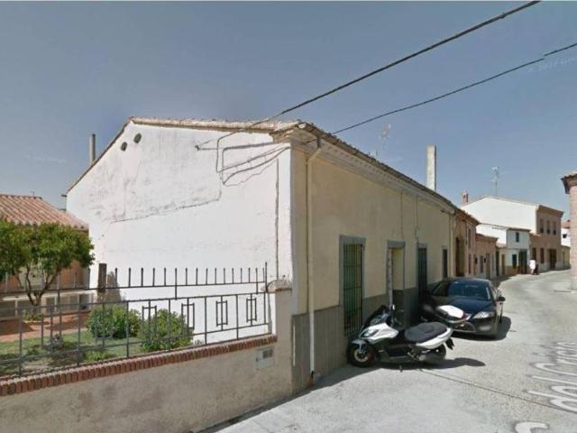 Piso en Venta en Madrigal de Las Altas Torres