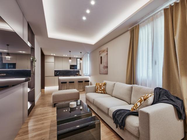 Piso en venta en Madrid, Calle montesa 14