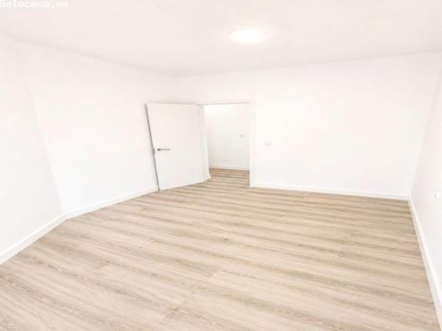 Piso en Venta en Madrid de las Caderechas, Madrid